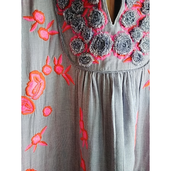 💕NWOT Uncle Frank Dress Size XS Blue Pink Floral Embroidered Sleeveless - Picture 4 of 12